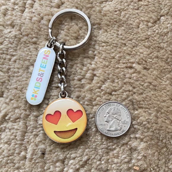 3/$20 Smiley face keychain smile key ring emoji - Picture 2 of 3
